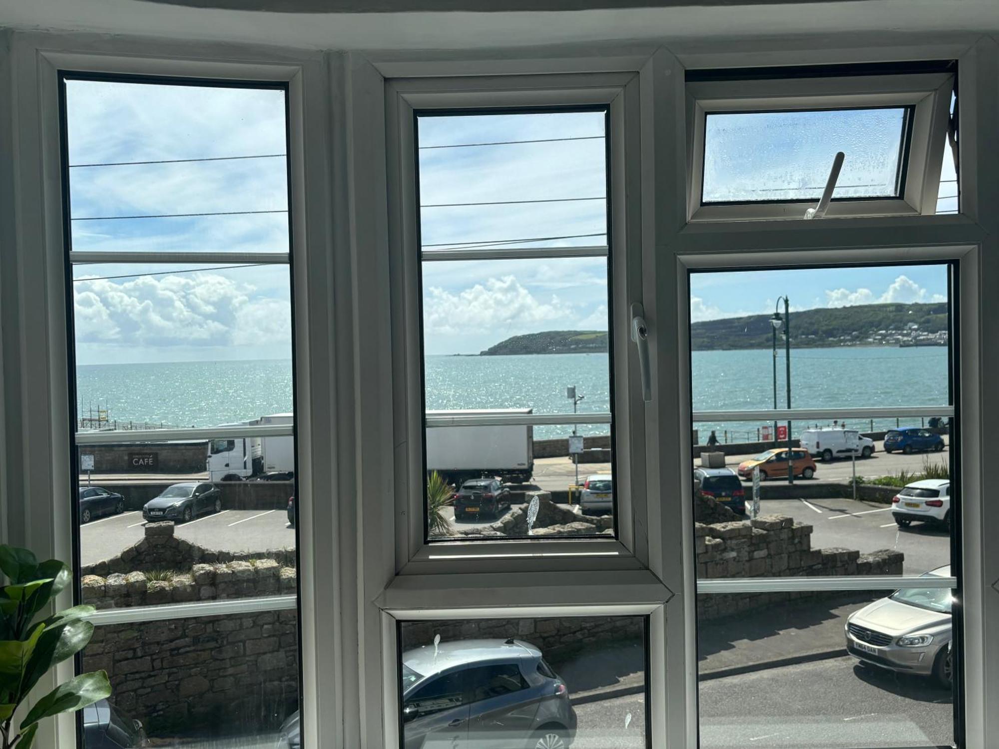 The Yacht Inn Penzance Exteriör bild